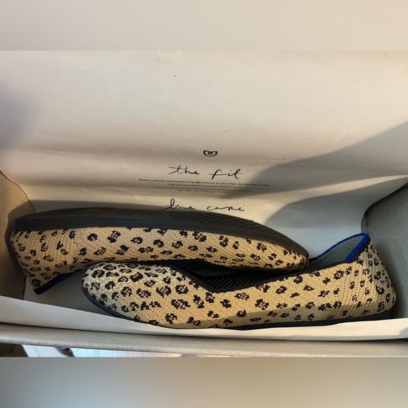 Rothy’s Cheetah Flats - Picture 5 of 9